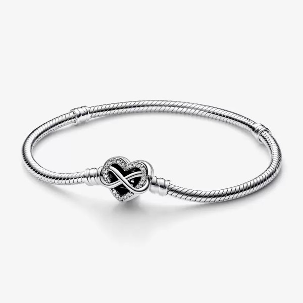 Pandora Moments Sprankelende Snake Chain armband met Hartsluiting 592645c01-18